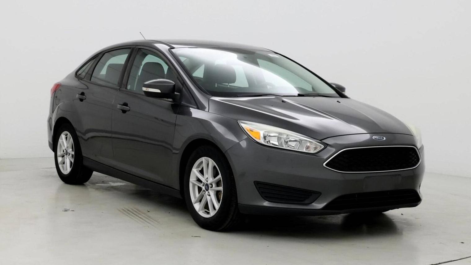 FORD FOCUS 2015 1FADP3F29FL213923 image