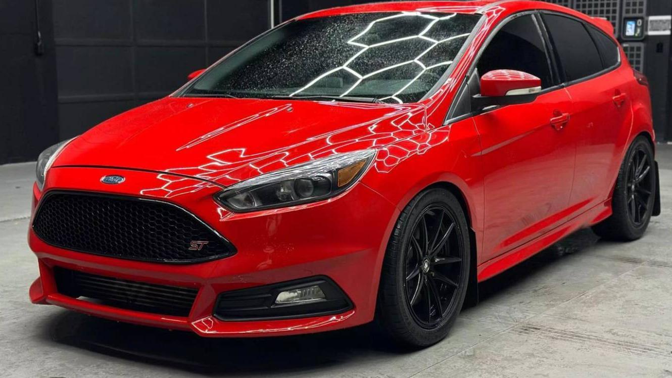 FORD FOCUS 2015 1FADP3L97FL259073 image