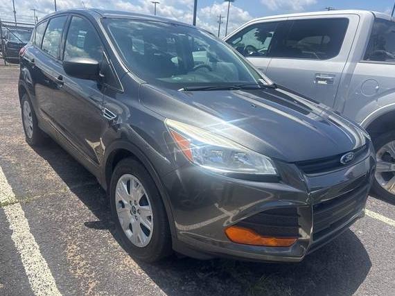 FORD ESCAPE 2016 1FMCU0F71GUA92000 image