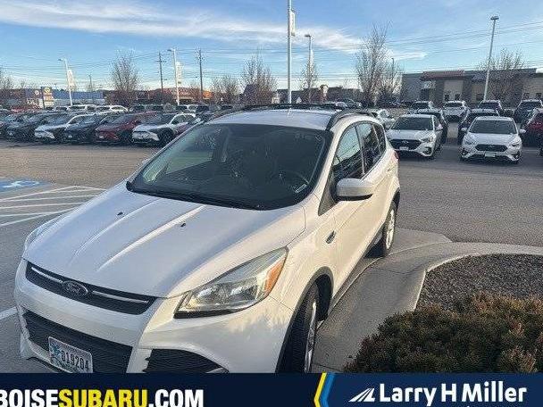 FORD ESCAPE 2016 1FMCU0GX0GUB24207 image