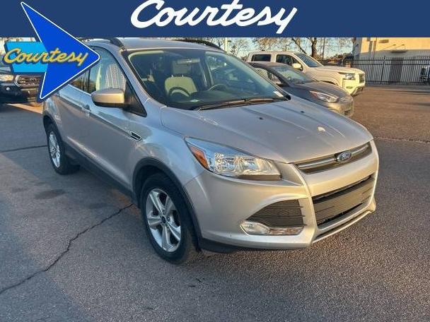 FORD ESCAPE 2016 1FMCU0GX3GUC39710 image