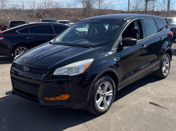 FORD ESCAPE 2016 1FMCU0F77GUA10352 image