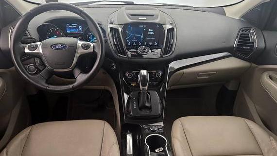 FORD ESCAPE 2016 1FMCU0J96GUC27996 image