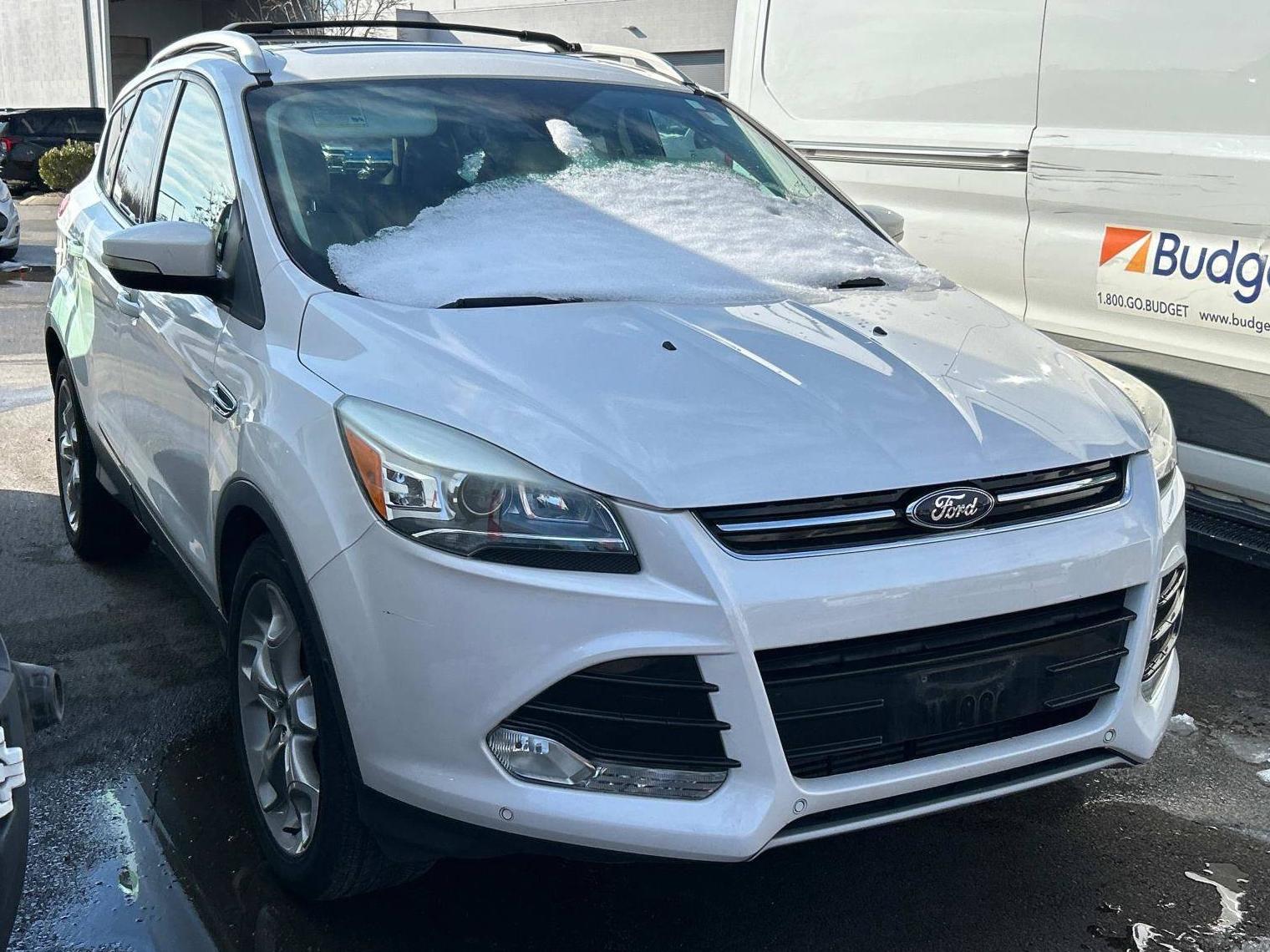 FORD ESCAPE 2016 1FMCU0J94GUA12200 image