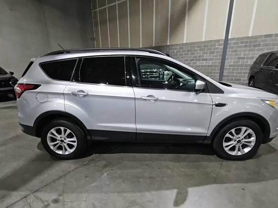 FORD ESCAPE 2019 1FMCU9HD6KUA41401 image