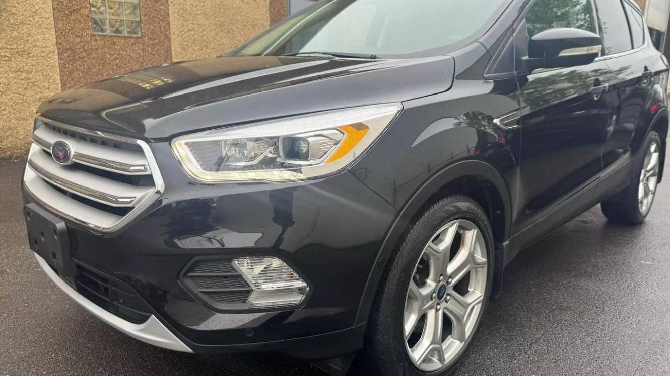 FORD ESCAPE 2019 1FMCU9J92KUA49310 image