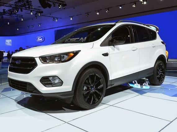 FORD ESCAPE 2019 1FMCU9GD2KUB31470 image