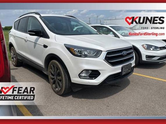 FORD ESCAPE 2019 1FMCU9J90KUC10155 image