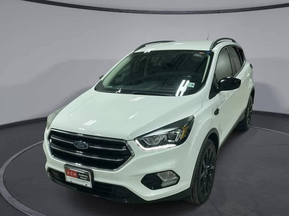 FORD ESCAPE 2019 1FMCU9GD5KUB07339 image