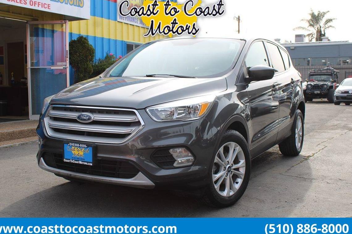 FORD ESCAPE 2019 1FMCU0GD3KUB10574 image