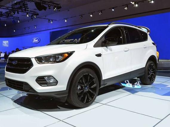 FORD ESCAPE 2019 1FMCU0F77KUC23472 image