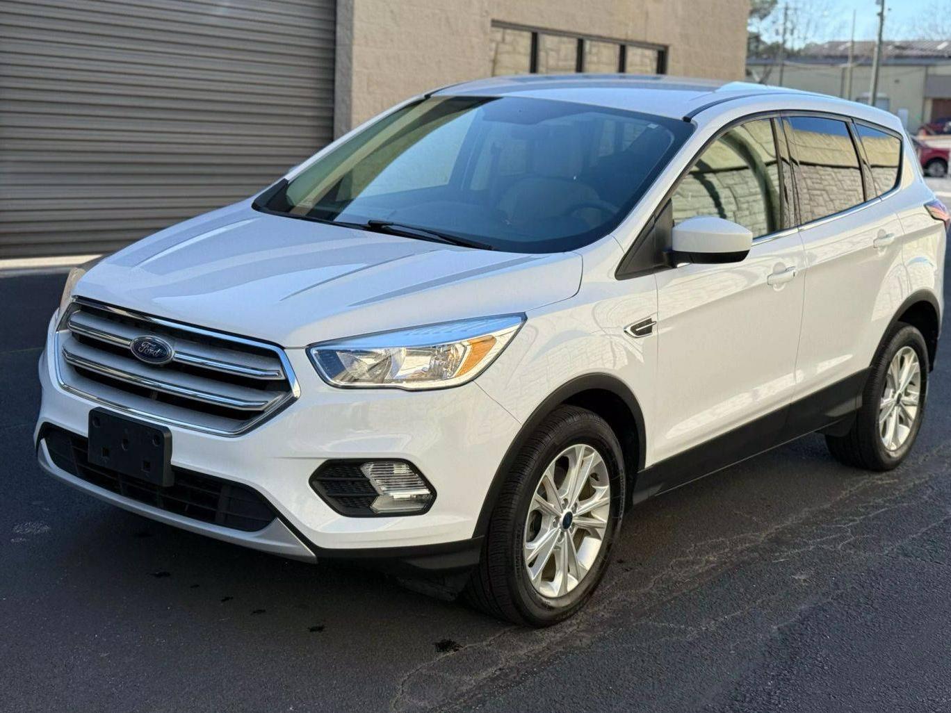 FORD ESCAPE 2019 1FMCU0GD6KUB14201 image