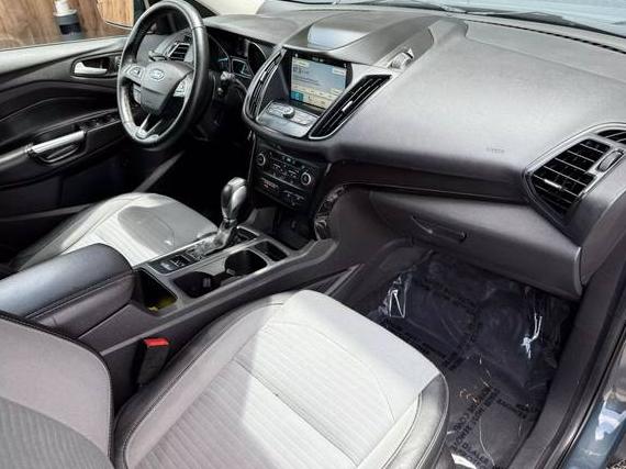 FORD ESCAPE 2019 1FMCU0GD0KUC34382 image