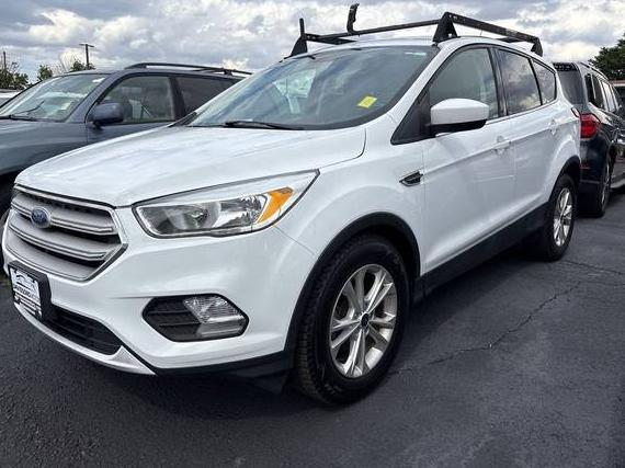 FORD ESCAPE 2019 1FMCU0GD0KUB32841 image