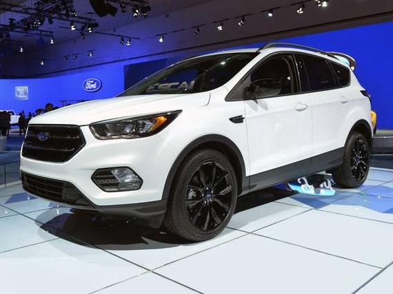 FORD ESCAPE 2019 1FMCU0GD8KUA22622 image