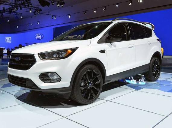 FORD ESCAPE 2019 1FMCU9J93KUA50675 image