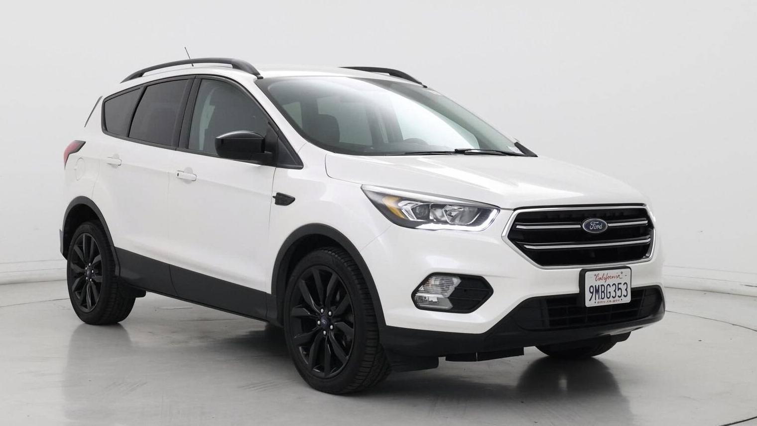 FORD ESCAPE 2019 1FMCU0GD8KUB62914 image