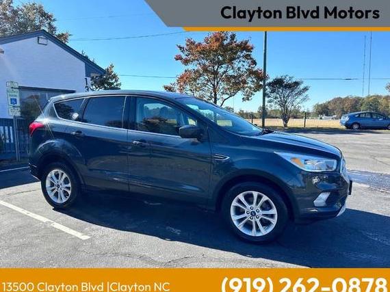 FORD ESCAPE 2019 1FMCU0GD2KUB82060 image FORD ESCAPE 2019 1FMCU0GD2KUB82060 image