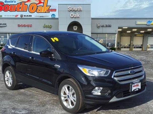 FORD ESCAPE 2019 1FMCU9GD5KUB32659 image