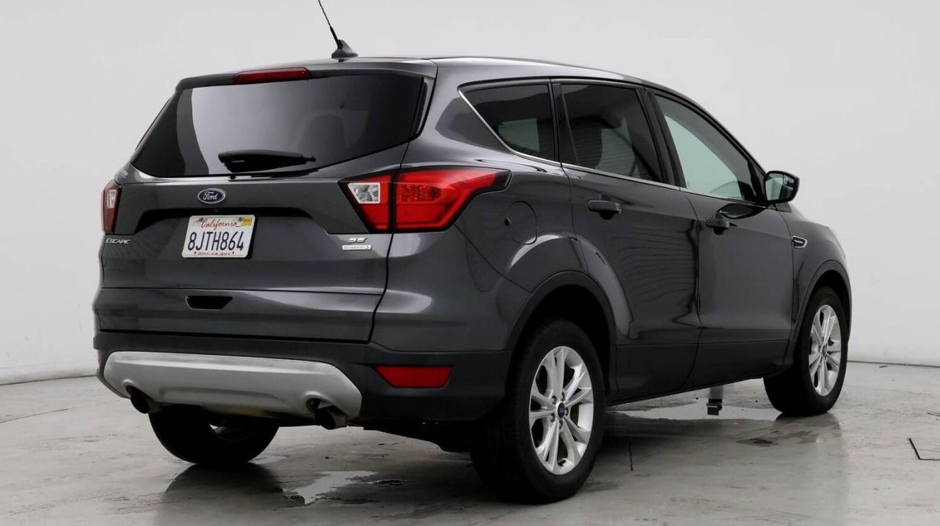 FORD ESCAPE 2019 1FMCU0GD7KUB63844 image