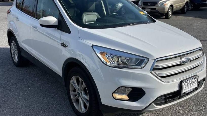 FORD ESCAPE 2019 1FMCU9HD7KUC10437 image