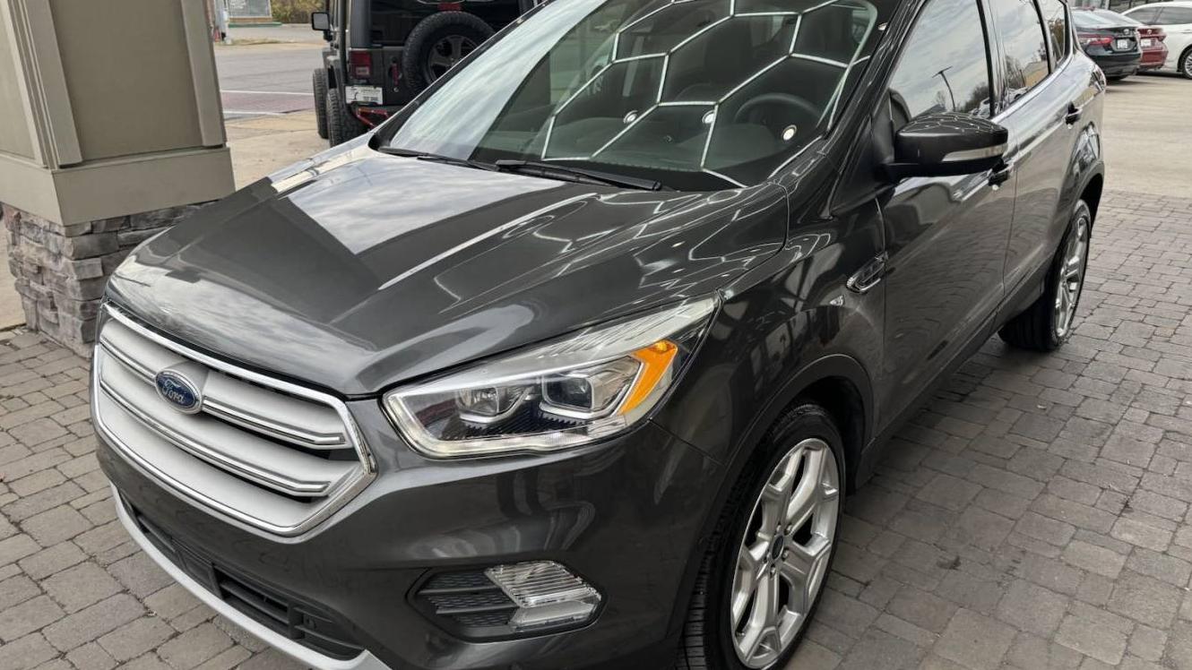 FORD ESCAPE 2019 1FMCU0J98KUA10572 image