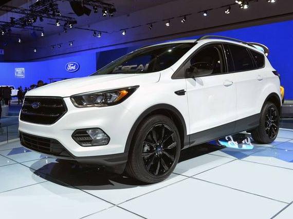 FORD ESCAPE 2019 1FMCU9GD4KUB76930 image