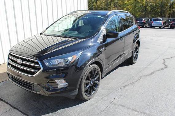 FORD ESCAPE 2019 1FMCU0GD5KUB14061 image FORD ESCAPE 2019 1FMCU0GD5KUB14061 image
