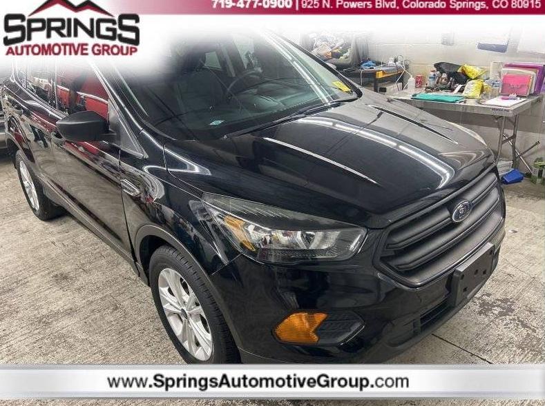 FORD ESCAPE 2018 1FMCU0F75JUB42002 image