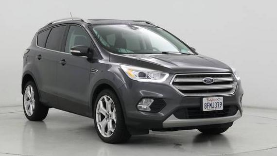 FORD ESCAPE 2018 1FMCU0J96JUD21836 image