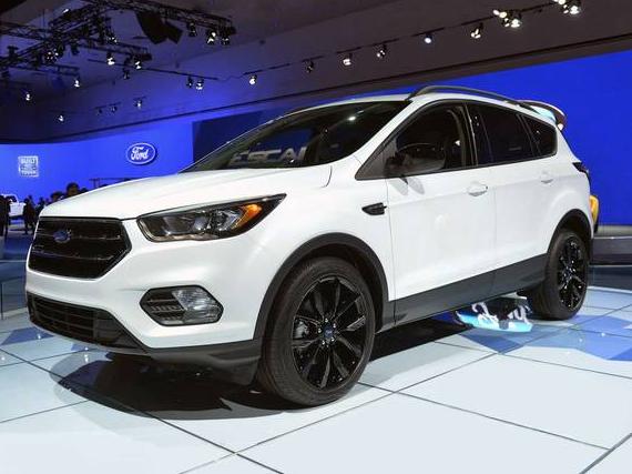 FORD ESCAPE 2018 1FMCU9GD6JUA94891 image
