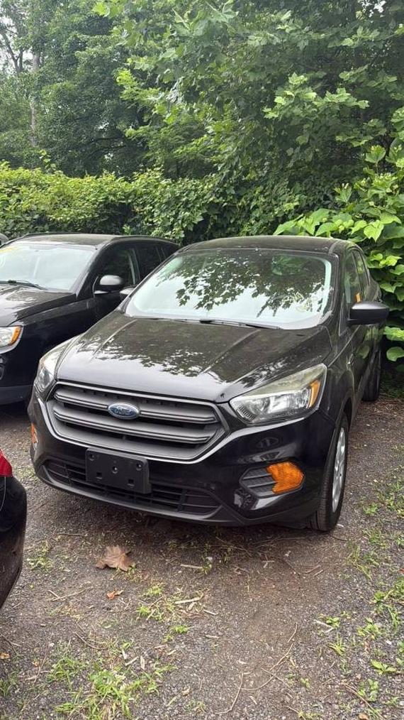 FORD ESCAPE 2018 1FMCU0F71JUA15585 image