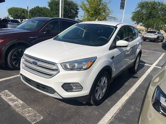 FORD ESCAPE 2018 1FMCU0GD9JUC50224 image
