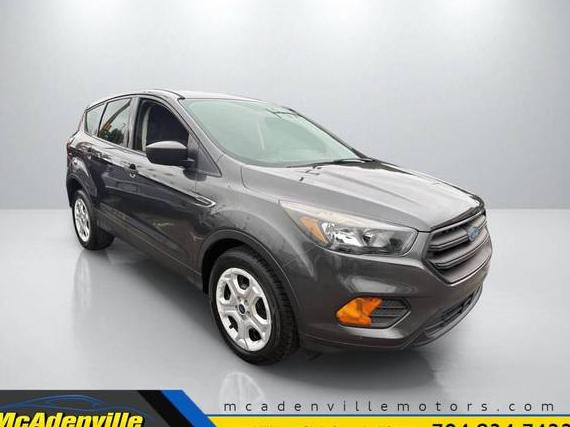 FORD ESCAPE 2018 1FMCU0F7XJUD30241 image