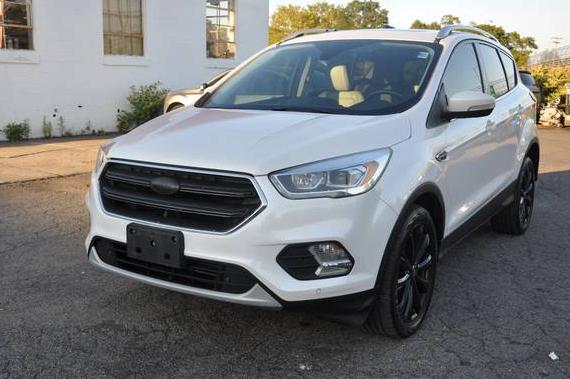 FORD ESCAPE 2018 1FMCU9J99JUB92575 image FORD ESCAPE 2018 1FMCU9J99JUB92575 image
