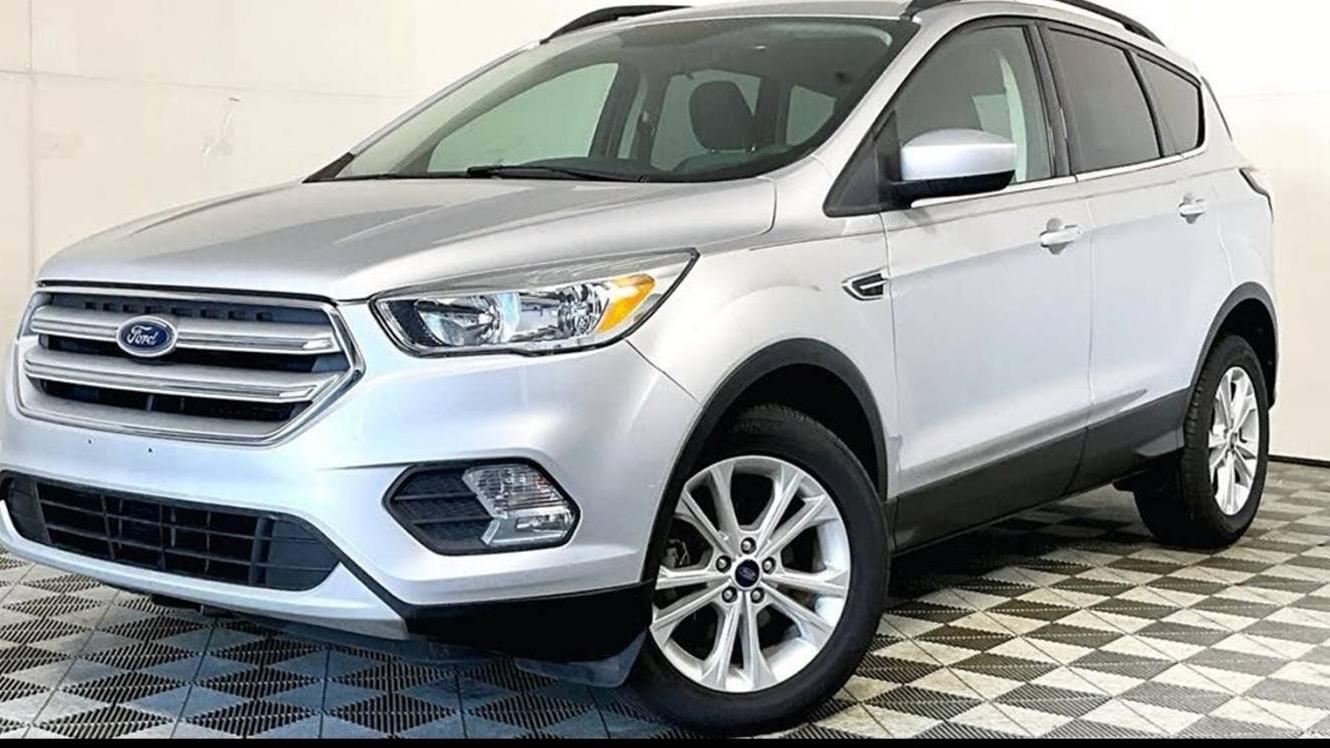 FORD ESCAPE 2018 1FMCU0GD3JUD16976 image