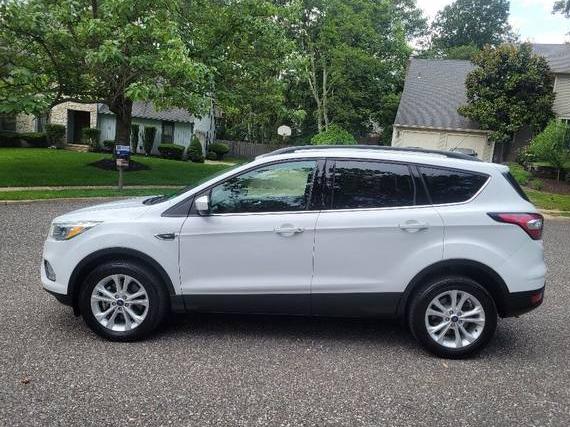 FORD ESCAPE 2018 1FMCU9GD4JUA47214 image