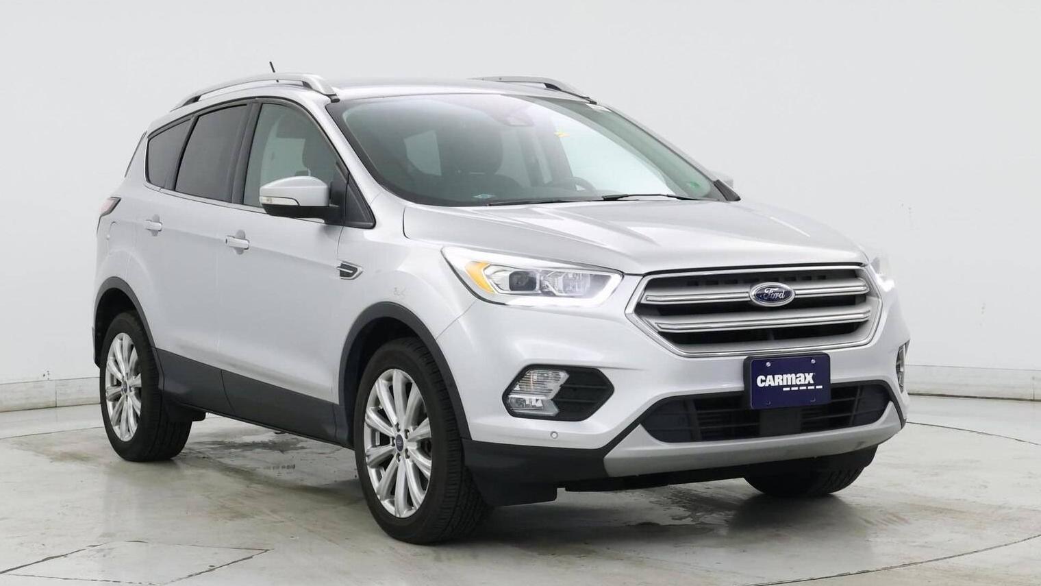 FORD ESCAPE 2018 1FMCU9J99JUA39758 image