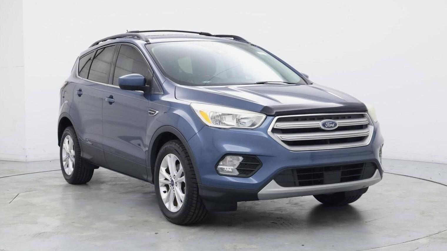 FORD ESCAPE 2018 1FMCU0GD3JUA36894 image