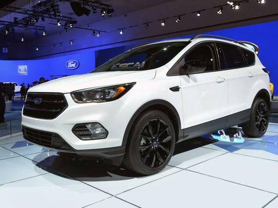 FORD ESCAPE 2018 1FMCU9HD5JUB28379 image