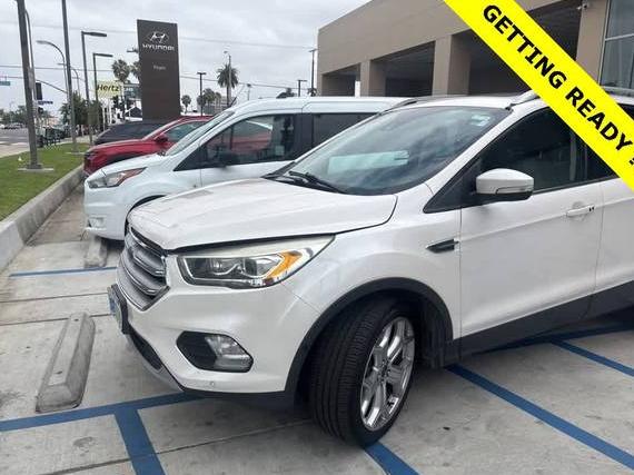 FORD ESCAPE 2018 1FMCU0J91JUB14383 image