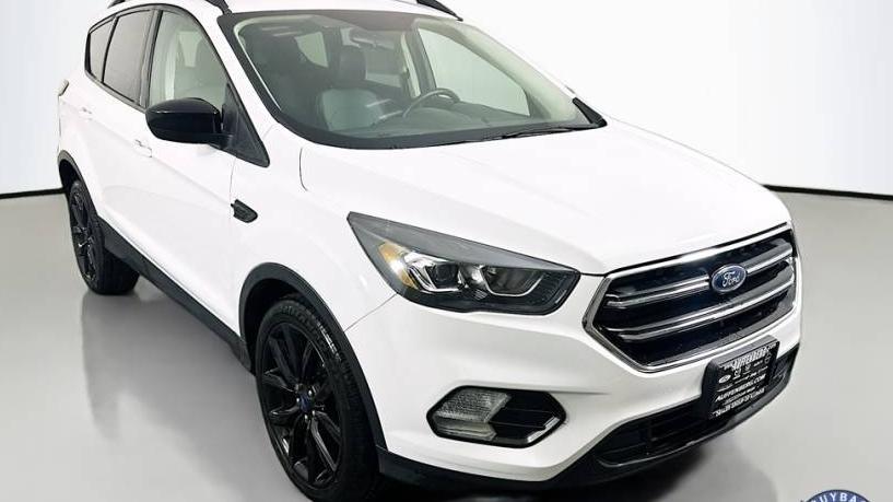 FORD ESCAPE 2018 1FMCU0GD4JUD26156 image