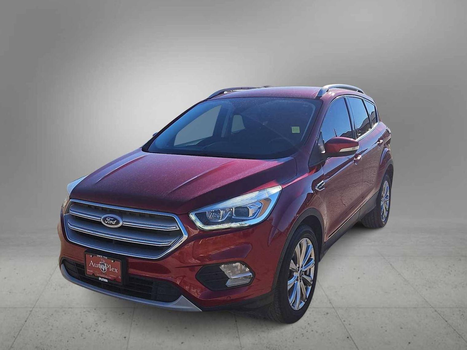 FORD ESCAPE 2018 1FMCU0J95JUC34431 image