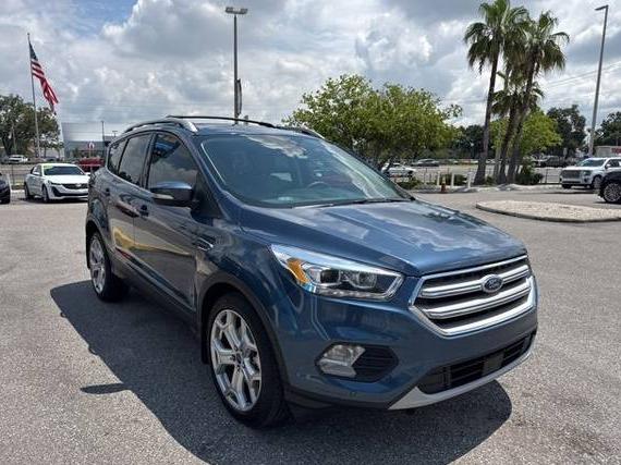 FORD ESCAPE 2018 1FMCU0J92JUB36540 image
