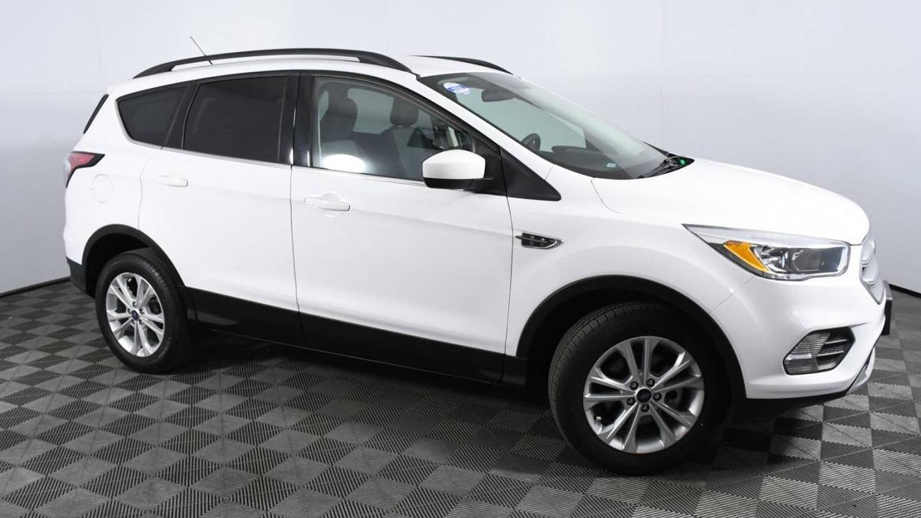 FORD ESCAPE 2018 1FMCU0GD5JUC89148 image