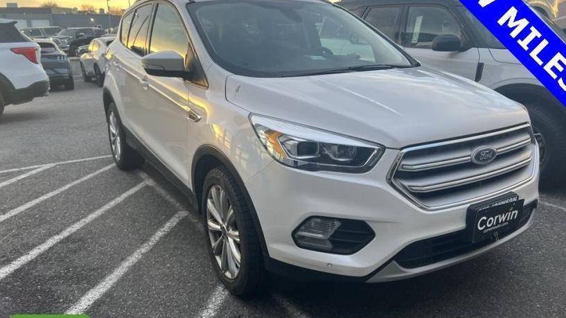 FORD ESCAPE 2018 1FMCU9J9XJUC62195 image