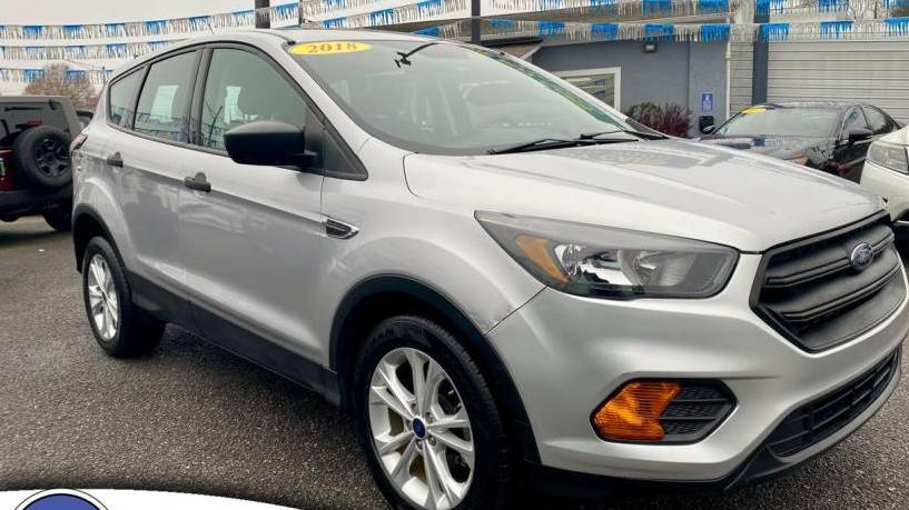 FORD ESCAPE 2018 1FMCU0F74JUC85541 image
