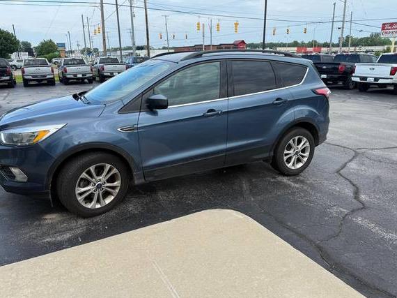 FORD ESCAPE 2018 1FMCU0GD2JUC05528 image