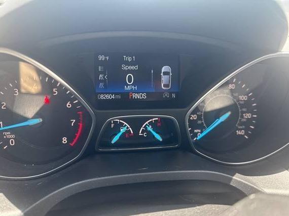 FORD ESCAPE 2018 1FMCU0HD5JUC31409 image