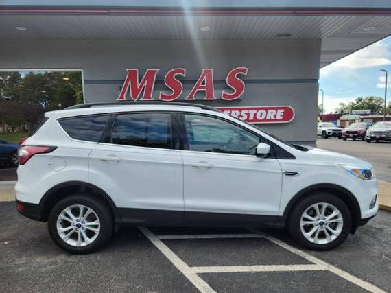 FORD ESCAPE 2018 1FMCU9GD5JUD17552 image FORD ESCAPE 2018 1FMCU9GD5JUD17552 image